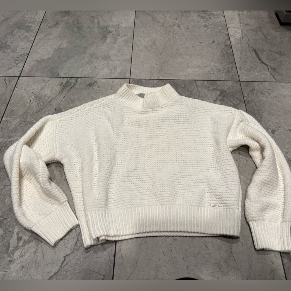 Hollister Cream Turtleneck Sweater
